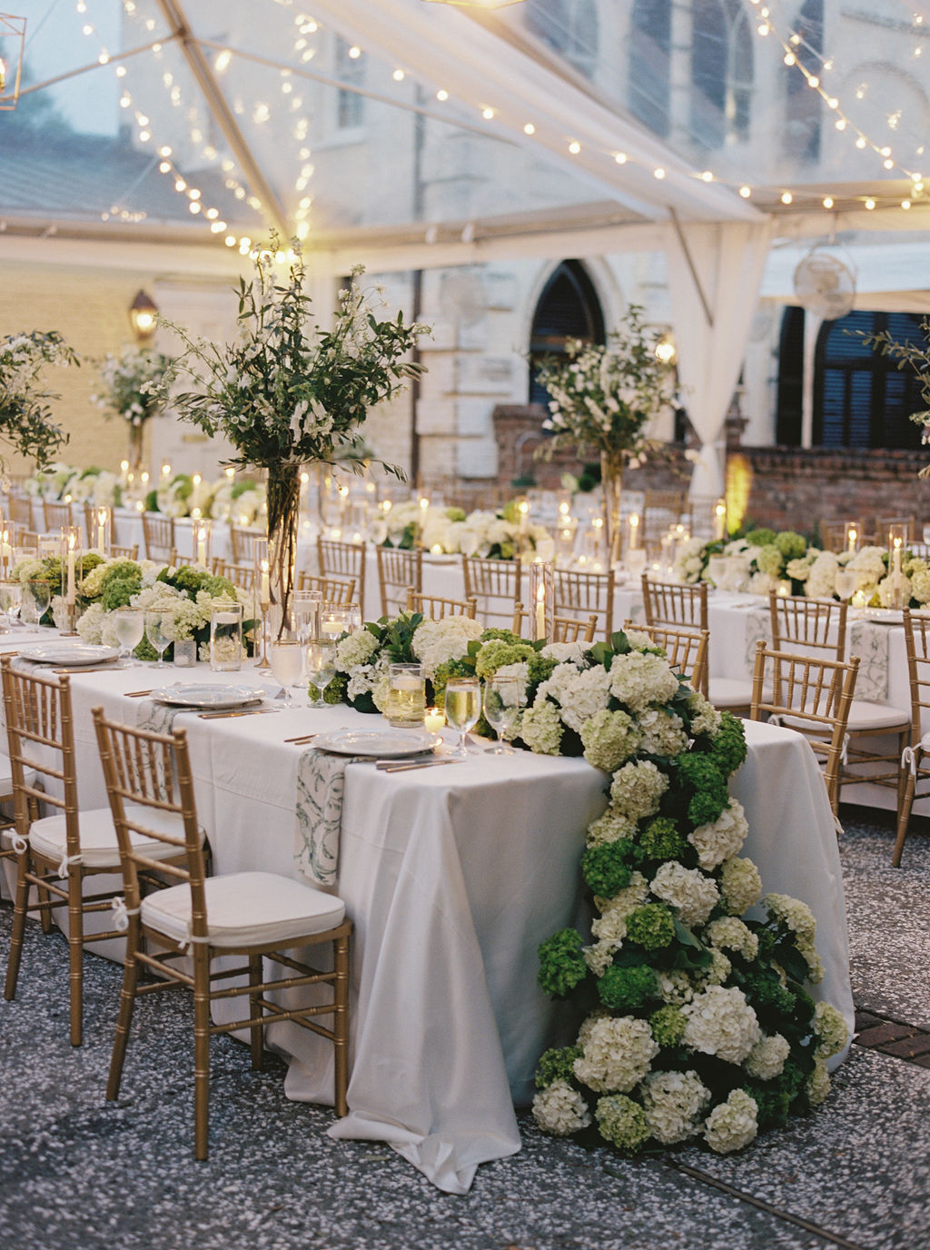 Kelsey Nelson Photography carter event co wah 4x8 gold ballroom diva gold rim plates arezzo 801