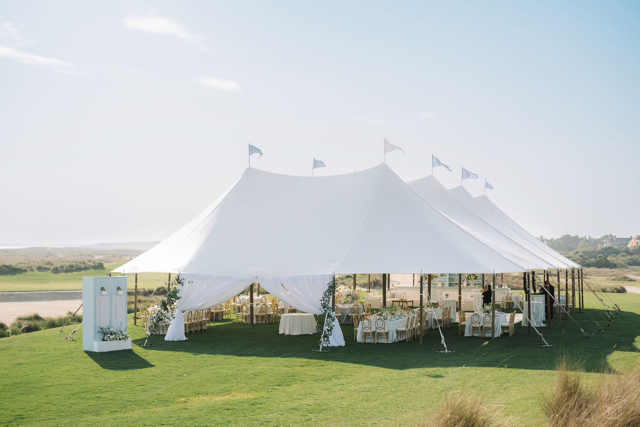 Sabrinaand Clay 808 aaron and jillian photog anderson ocean course 60x100
