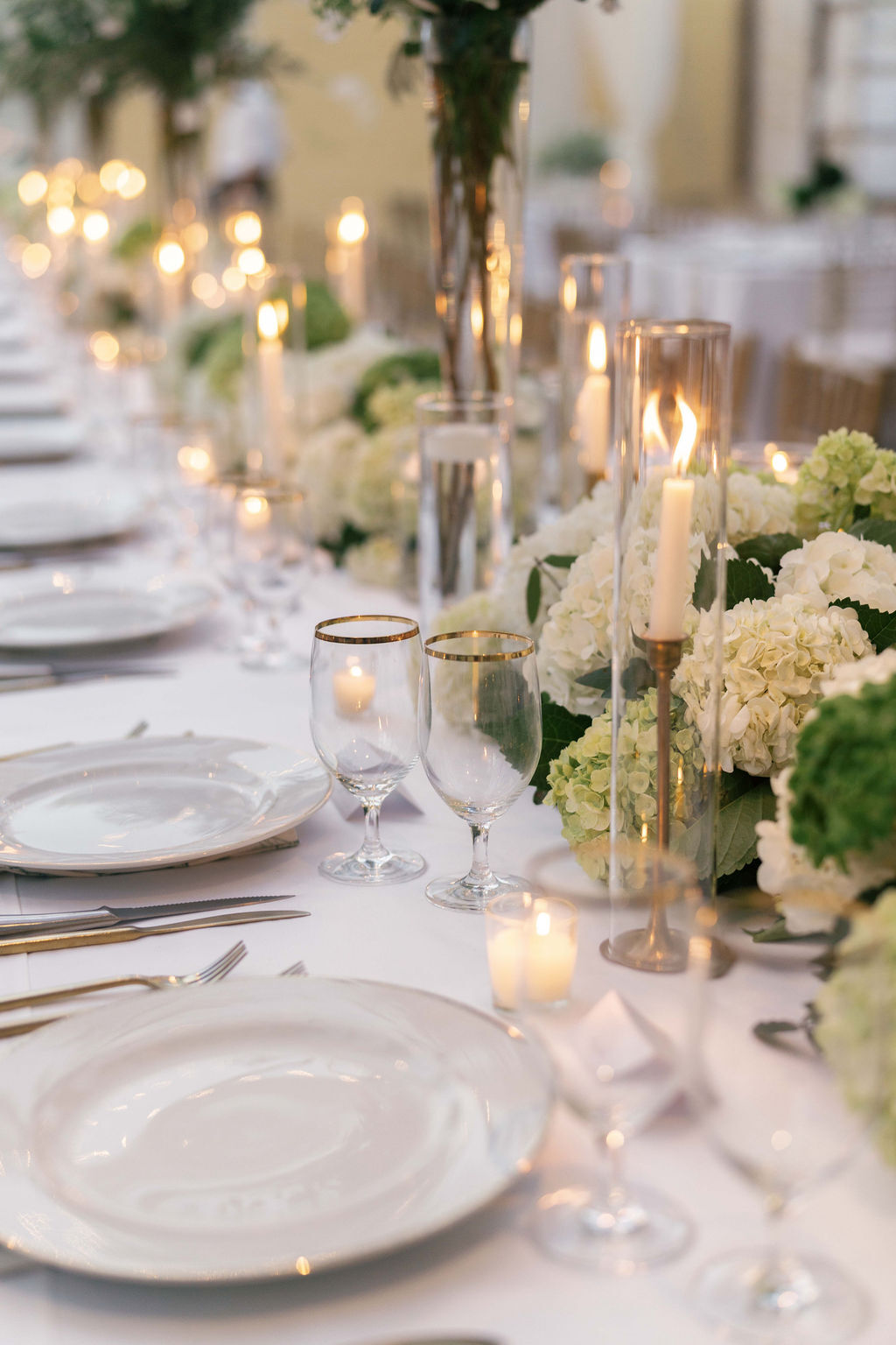 Kelsey Nelson Photography 805 carter event co wah 4x8 gold ballroom diva gold rim plates arezzo