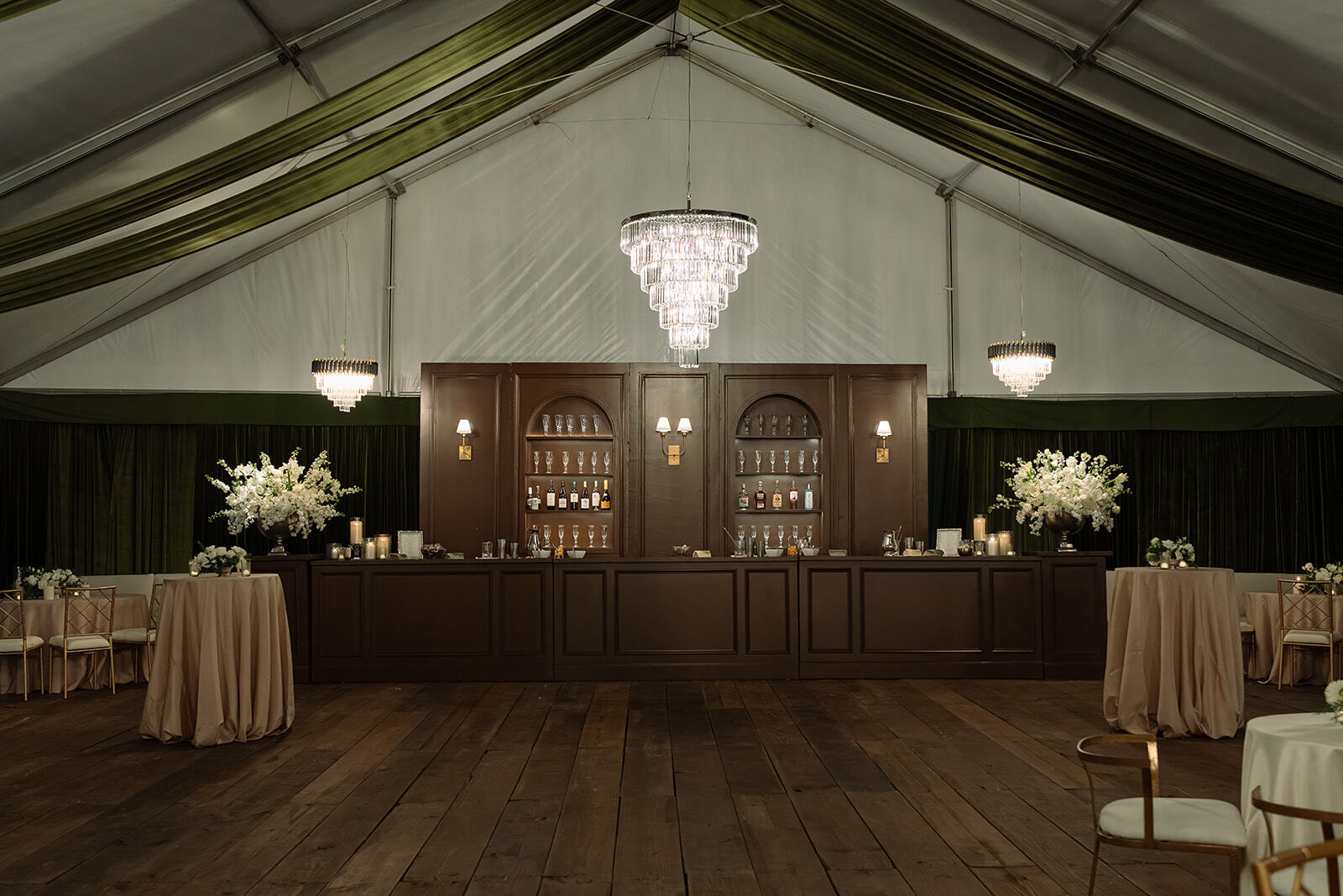 MWF Mabry Wedding Kailee Di Meglio Photography 552 websize hill and co hampton preston troy bar plank