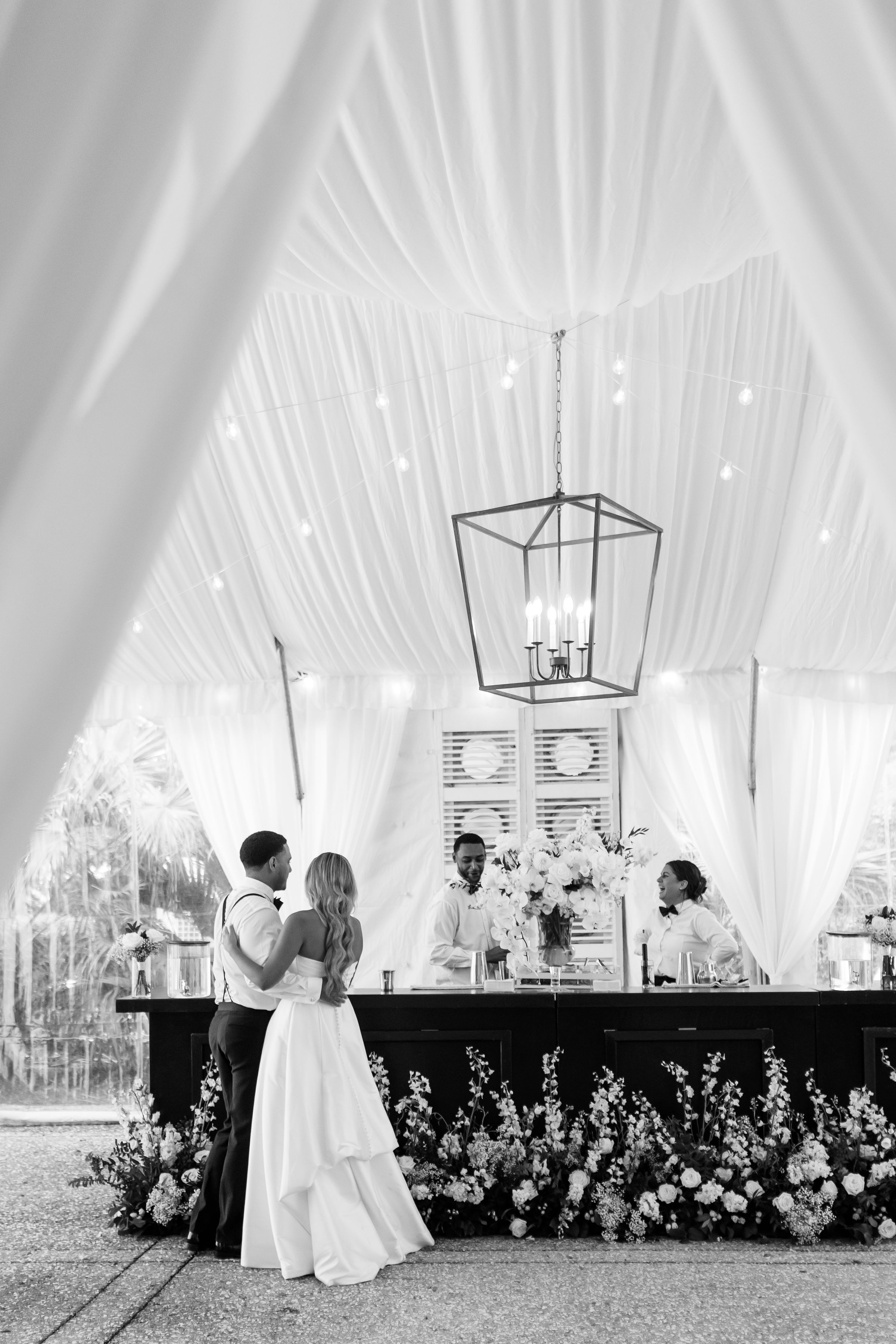 Cervonewedding 3540 lindsey morgan photog carolina occassions lowndes ac maude bar