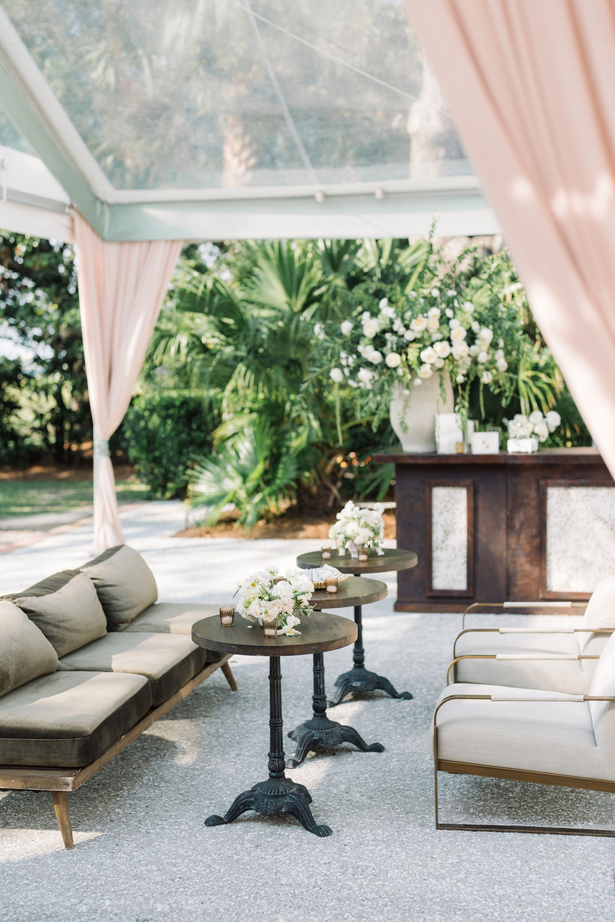 Leigh Davin Lowndes Grove Wedding 509 ANDERSON aaron and jillian photog tilly bistro side jules maude