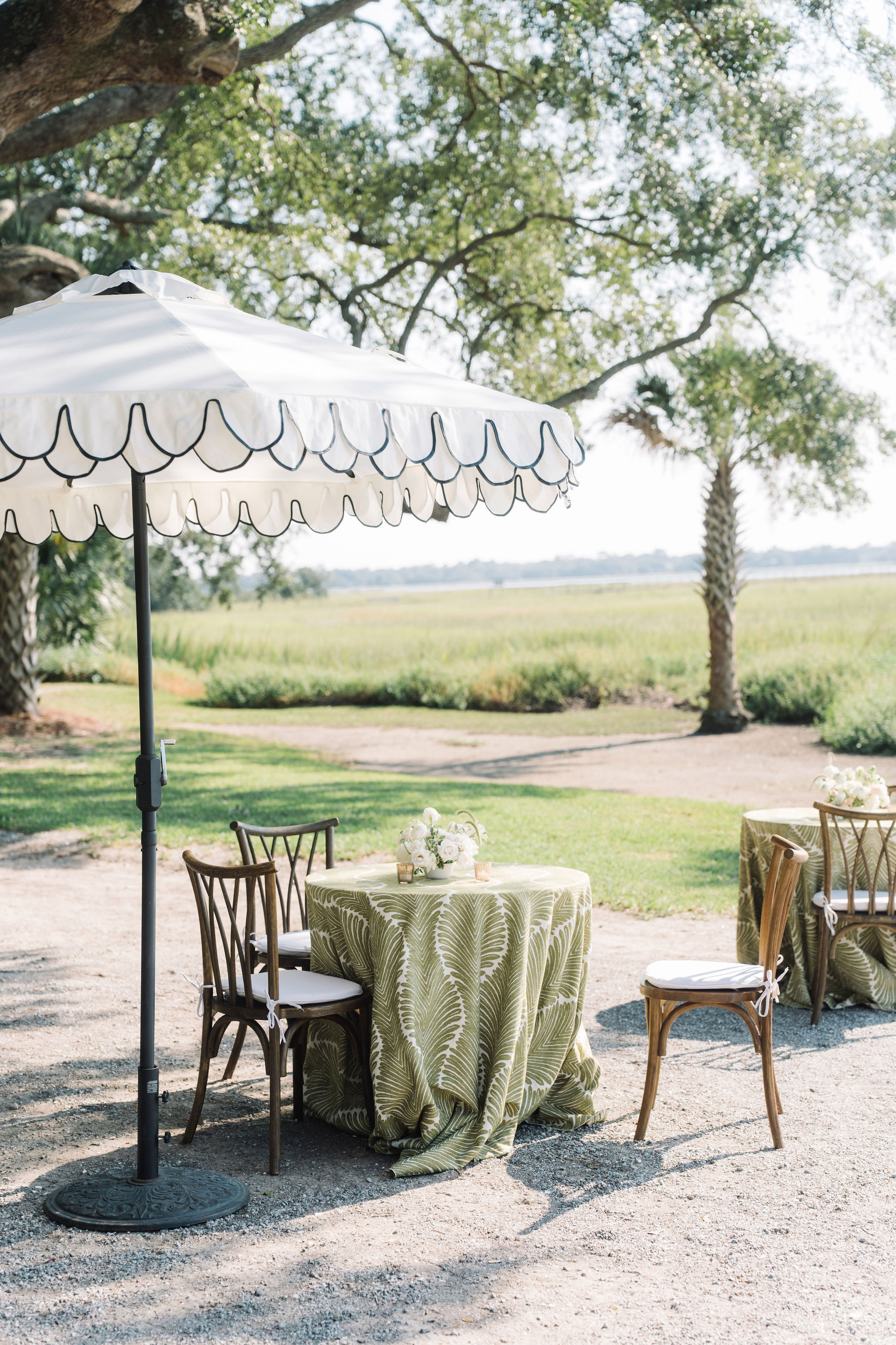 Leigh Davin Lowndes Grove Wedding 499 ANDERSON aaron and jillian photog willow umbrella