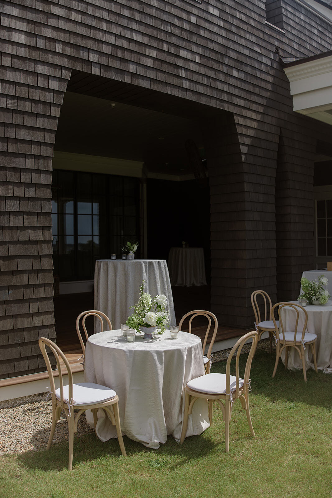Guenoun Wedding 75 websize river course ellis events mia melin photog blonde bentwood