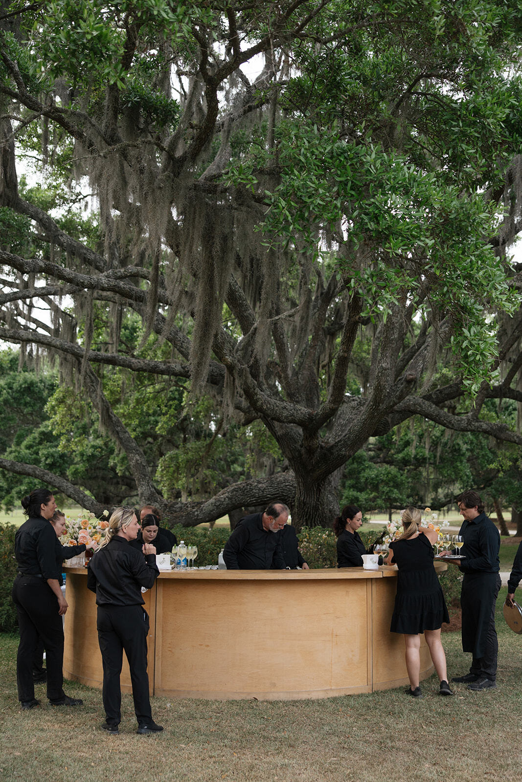 M Mc Bride Mudd Wedding 872 websize ellis events private home 44x123 natural oakwoods natural curve