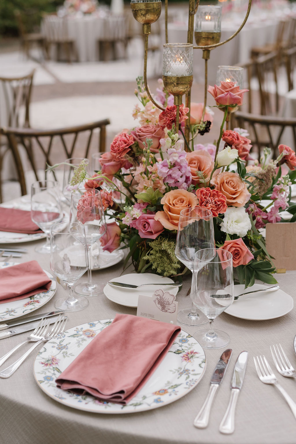 Our Wedding725of1239 ren photog spellbound TBH willow floral charger lexington pure martha bb