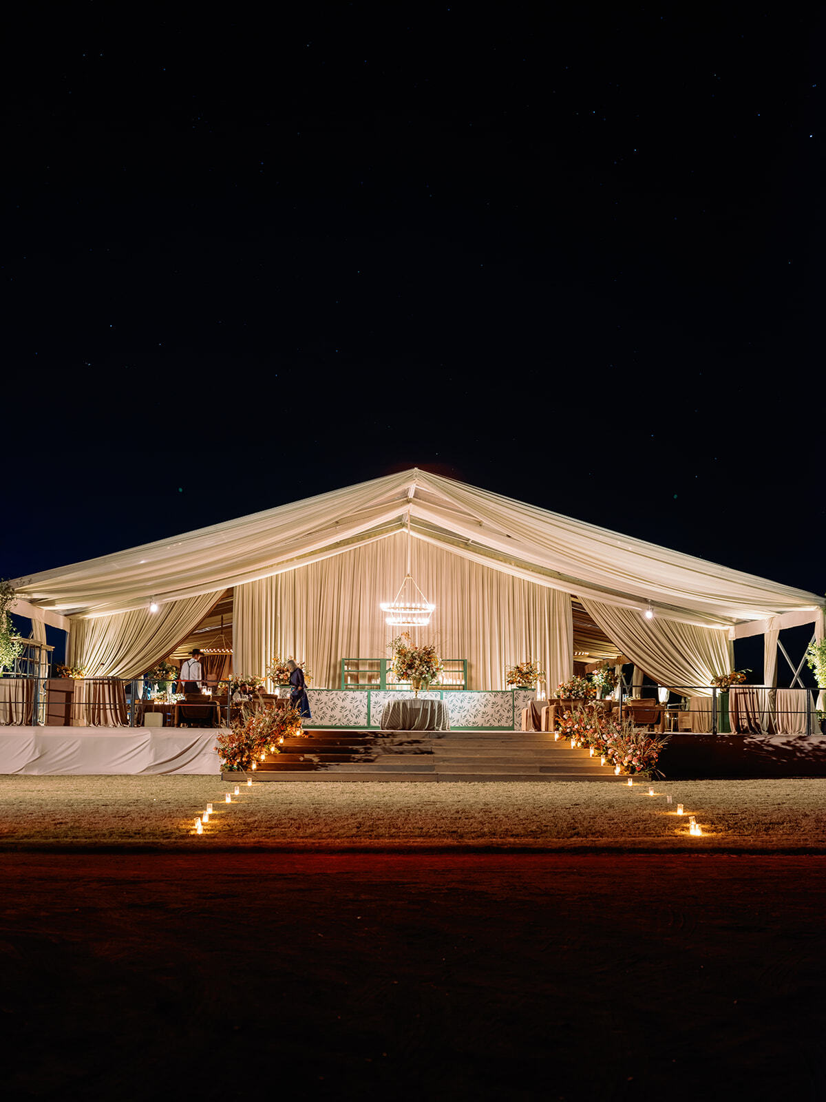 James Stuart wedding preview 178 websize reagan events oct 2025 aiken sarah bradshaw photo private home 20m 20x60 meter vinyl carpet custom stairs