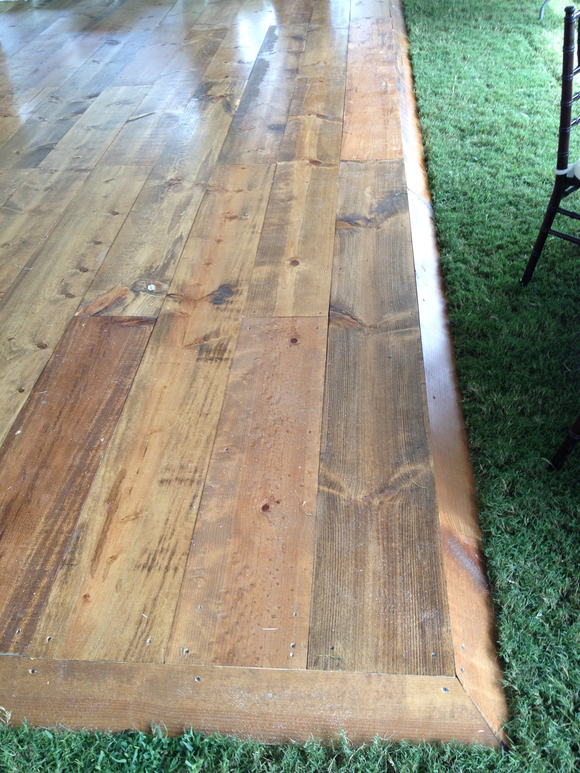 Plank countoured edge